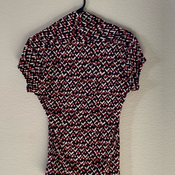 Top - Picture 2 of 2